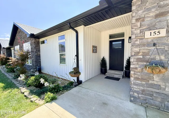 Photo 1 of Single family home for sale at 155 Lakeshore Bay Dr, Jefferson City, TN 37760 | MLS# 1351059 | Listing updated on 2026-08-28