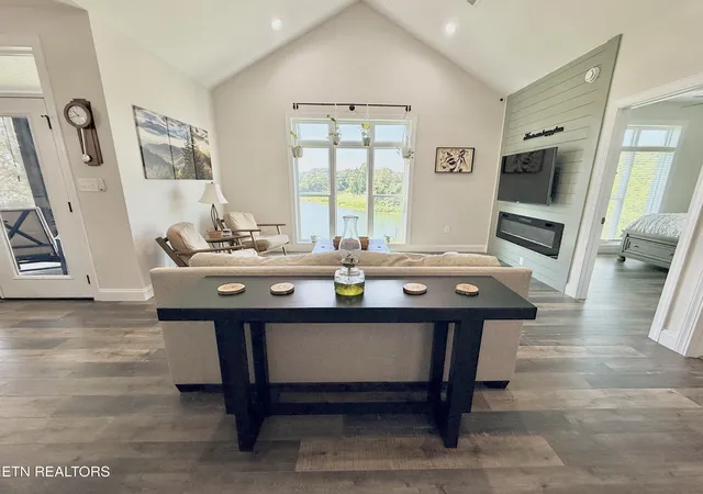 Photo 3 of Single family home for sale at 155 Lakeshore Bay Dr, Jefferson City, TN 37760 | MLS# 1351059 | Listing updated on 2026-08-28