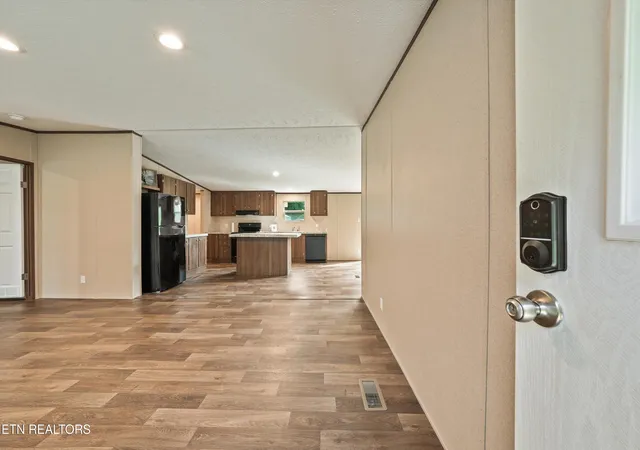 Photo 3 of Single family home for sale at 1711 Maryland Ave, Knoxville, TN 37921 | MLS# 1351050 | Listing updated on 2026-09-02