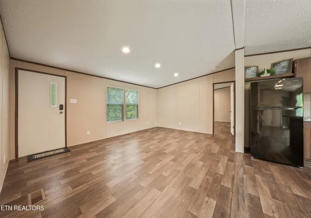 Photo 4 of Single family home for sale at 1711 Maryland Ave, Knoxville, TN 37921 | MLS# 1351050 | Listing updated on 2026-09-02