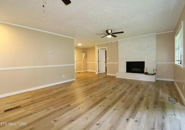 Photo 3 of Single family home for sale at 209 Coffee Dr, Helenwood, TN 37755 | MLS# 1351529 | Listing updated on 2026-09-11