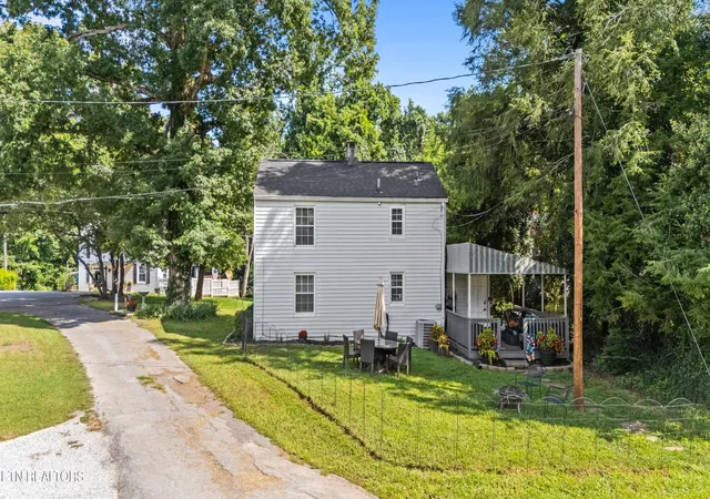 image of 216 Oak Rd, Norris, TN 37828 | MLS# 1351056