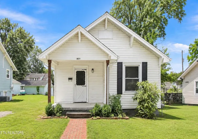 1st image of 1419 Perkins St, Alcoa, TN 37701 | MLS# 1351902