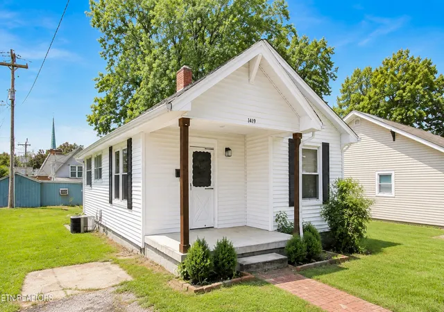 2nd image of 1419 Perkins St, Alcoa, TN 37701 | MLS# 1351902