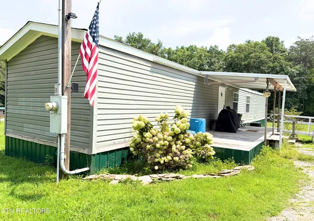 2nd image of 1043 Sitting Bull Point Point, Crossville, TN 38572 | MLS# 1351096