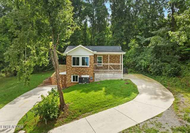 3rd image of 616 Kinzel Ave, Maryville, TN 37804 | MLS# 1351129
