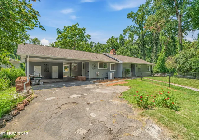 image of 106 Plymouth Cir, Oak Ridge, TN 37830 | MLS# 1351337