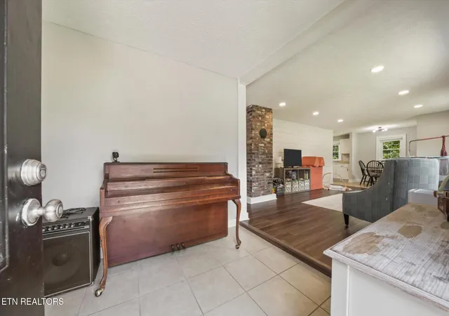 Photo 3 of Single family home for sale at 6411 Bob Varner Rd, Knoxville, TN 37918 | MLS# 1351619 | Listing updated on 2026-09-06