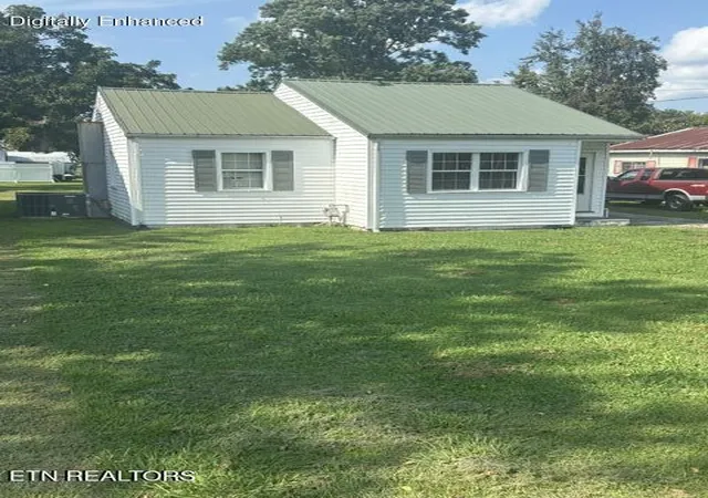 1st image of 1614 Exeter Ave, Middlesboro, KY 40965 | MLS# 1351094