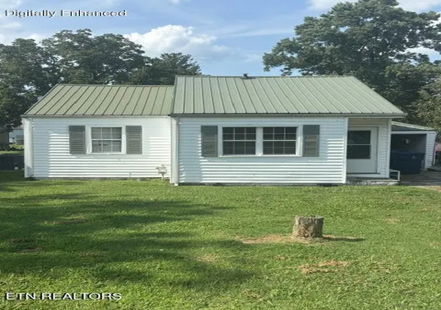 2nd image of 1614 Exeter Ave, Middlesboro, KY 40965 | MLS# 1351094