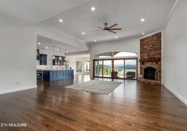 Photo 3 of Single family home for sale at 130 Lake Vista Dr, Greenback, TN 37742 | MLS# 1351115 | Listing updated on 2026-08-30
