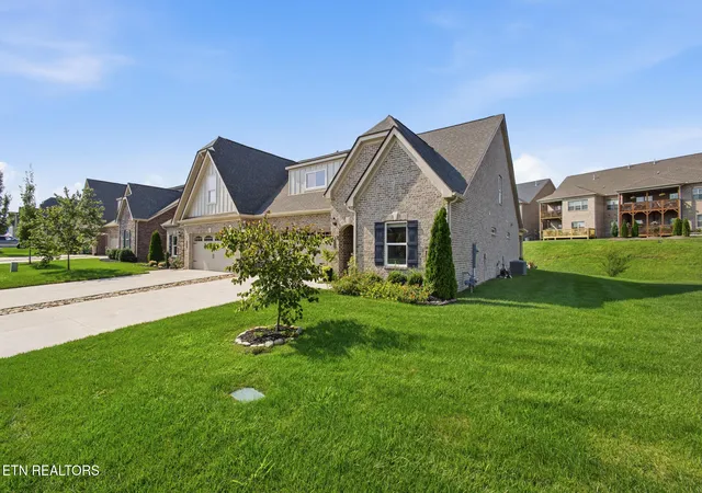 2nd image of 11145 Narrow Leaf Dr, Knoxville, TN 37932 | MLS# 1351583