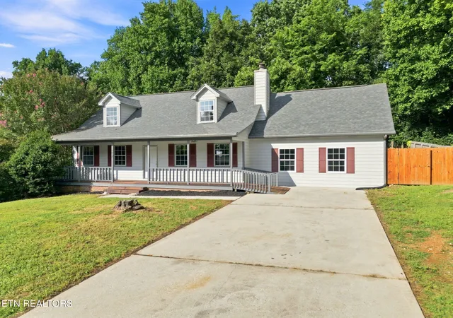 Photo 3 of Single family home for sale at 7813 Shadowood Dr, Knoxville, TN 37938 | MLS# 1351131 | Listing updated on 2026-09-15