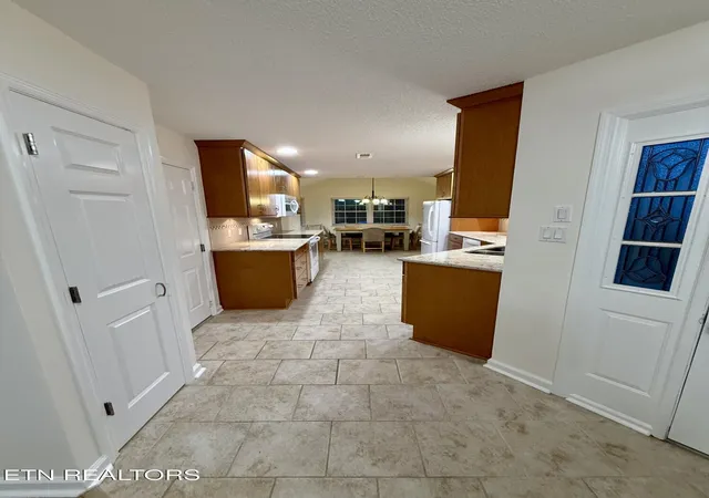 Photo 3 of Condo for sale at 1623 Chenoweth Cir, Knoxville, TN 37909 | MLS# 1351107 | Listing updated on 2026-09-18