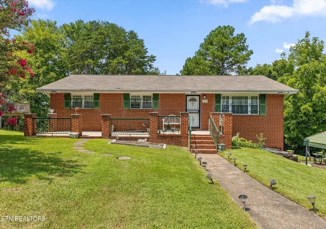 1st image of 7810 Holiday Hills Cir, Chattanooga, TN 37416 | MLS# 1351109