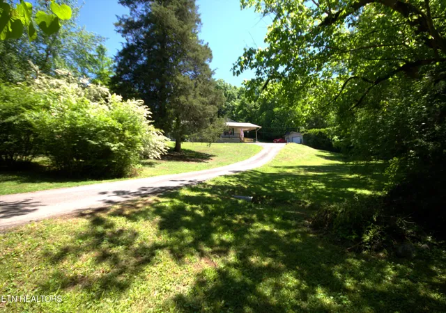 2nd image of 724 Lower Quarry Rd, Newport, TN 37821 | MLS# 1351114