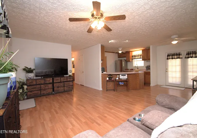 Photo 3 of Single family home for sale at 724 Lower Quarry Rd, Newport, TN 37821 | MLS# 1351114 | Listing updated on 2026-09-21