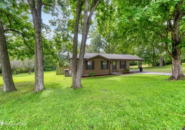 1st image of 115 Washington Ave, Etowah, TN 37331 | MLS# 1351171