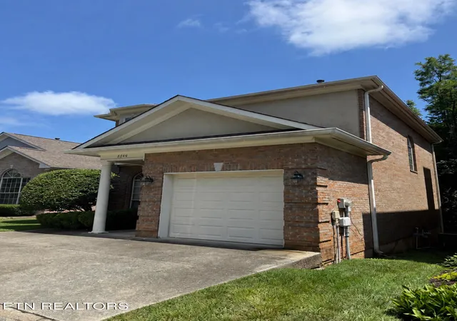 1st image of 8844 Lennox View Wy, Knoxville, TN 37923 | MLS# 1351211