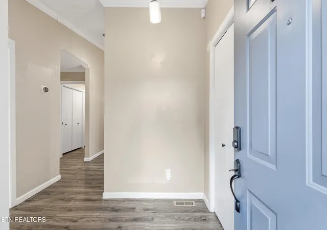 Photo 4 of Sale Pending at 612 Idlewood Ln #Apt. D, Knoxville, TN 37923 | MLS# 1351262 | Listing updated on 2026-09-15