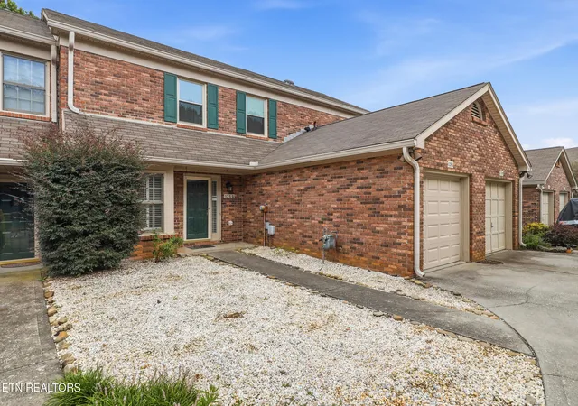2nd image of 125 Durwood Rd #Unit G, Knoxville, TN 37922 | MLS# 1351488