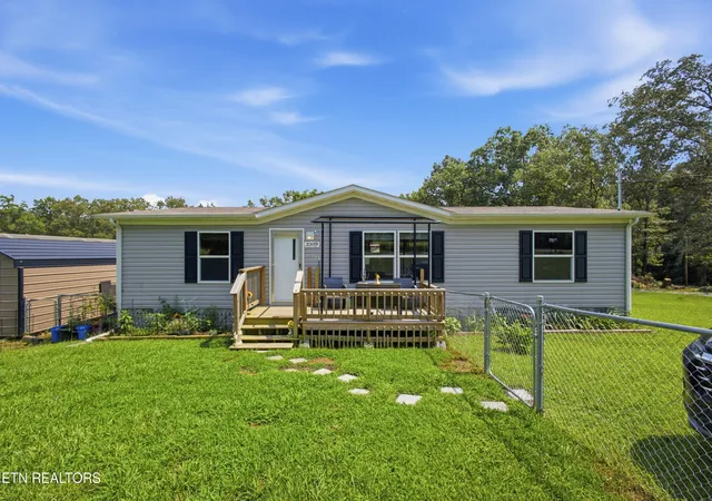 1st image of 3309 Airport Rd, Rockwood, TN 37854 | MLS# 1351601