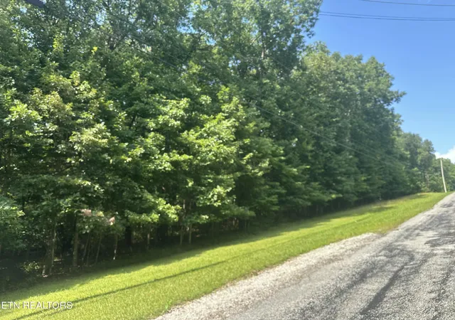 Photo 3 of Sale Pending at Walker Holw Dr, Monterey, TN 38574 | MLS# 1351499 | Listing updated on 2026-08-21