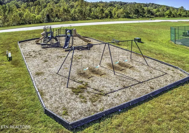 25th image of 114 W Elderberry St, Oak Ridge, TN 37830 | MLS# 1351220