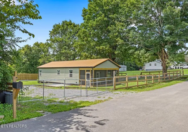 27th image of 302 Kale Ave, Englewood, TN 37329 | MLS# 1351243