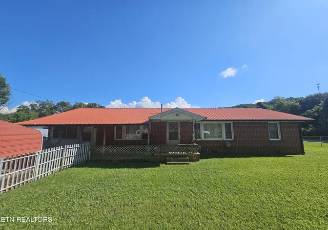 1st image of 299 Mountain St, Doyle, TN 38559 | MLS# 1351287