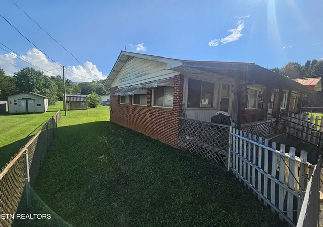 2nd image of 299 Mountain St, Doyle, TN 38559 | MLS# 1351287