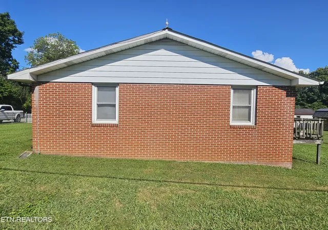 4th image of 299 Mountain St, Doyle, TN 38559 | MLS# 1351287