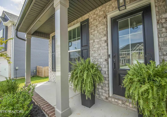 3rd image of 1691 Hickory Meadows Dr, Knoxville, TN 37932 | MLS# 1351248