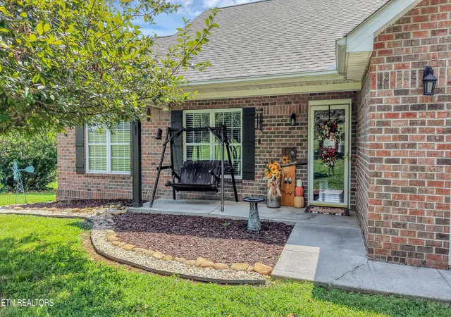 Photo 2 of Sale Pending at 6630 Howard School Rd, Maryville, TN 37801 | MLS# 1351356 | Listing updated on 2026-09-23