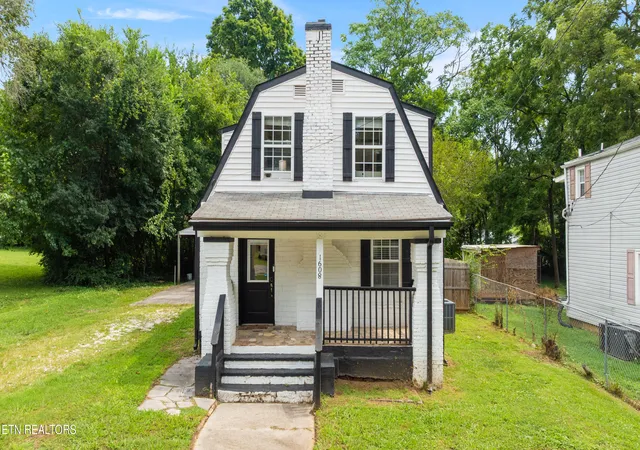 1st image of 1608 Wilder Pl, Knoxville, TN 37915 | MLS# 1352527