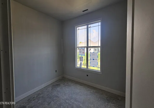 Photo 2 of Single family home for sale at 12850 Hemlock Grv Ln, Knoxville, TN 37922 | MLS# 1351346 | Listing updated on 2026-09-07