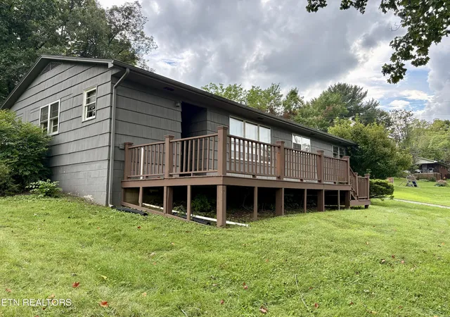 4th image of 1302 Nell St, Tazewell, TN 37879 | MLS# 1351328