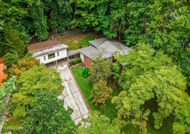1st image of 211 Club House Dr, Andersonville, TN 37705 | MLS# 1351851
