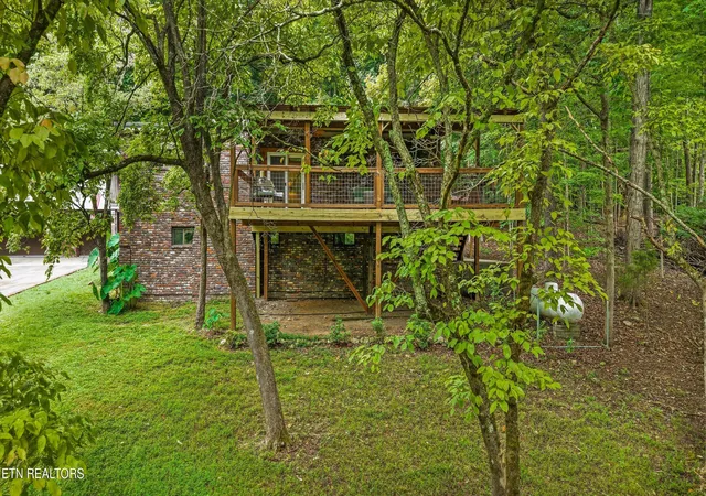 Photo 3 of Single family home for sale at 211 Clb House Dr, Andersonville, TN 37705 | MLS# 1351851 | Listing updated on 2026-08-19