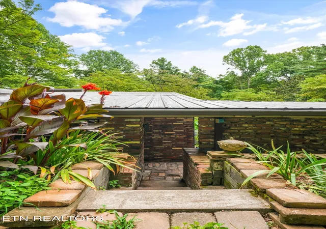 Photo 4 of Single family home for sale at 211 Clb House Dr, Andersonville, TN 37705 | MLS# 1351851 | Listing updated on 2026-08-19