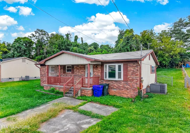 3rd image of 700 Center St, Morristown, TN 37813 | MLS# 1351345