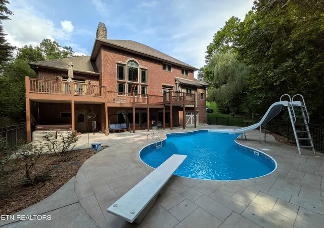 2nd image of 73 Hickory Tr, Norris, TN 37828 | MLS# 1351541