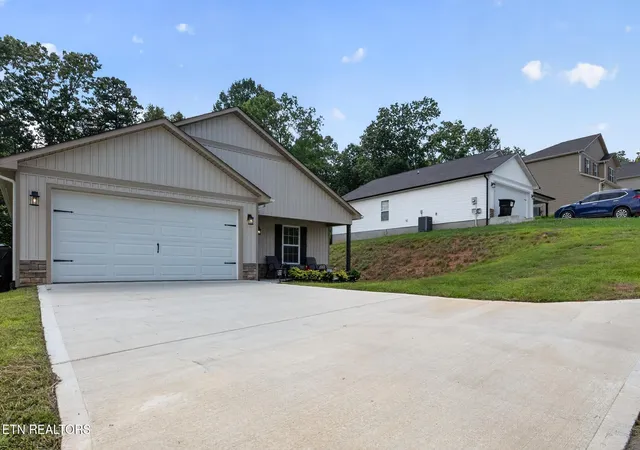 2nd image of 8021 Poplar Grove Ln, Powell, TN 37849 | MLS# 1352282