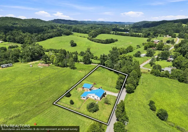 Photo 3 of Single family home for sale at 708 New Midway Rd, Kingston, TN 37763 | MLS# 1351365 | Listing updated on 2026-09-04