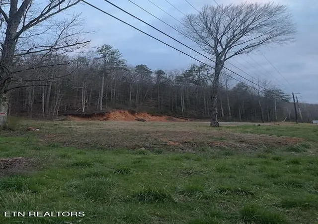 2nd image of 320 Frost Bottom Rd, Oliver Springs, TN 37840 | MLS# 1351359