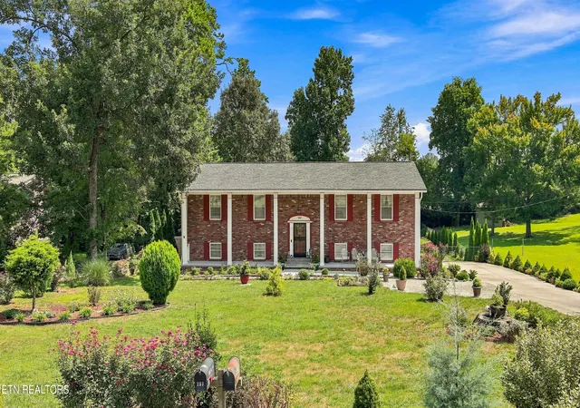 1st image of 212 Cogdill Rd, Knoxville, TN 37922 | MLS# 1351368