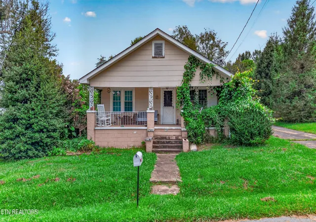 Photo 1 of Single family home for sale at 126 Jefferson St, Erwin, TN 37650 | MLS# 1351371 | Listing updated on 2026-09-30