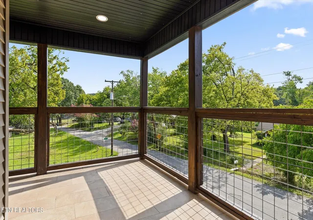 Photo 3 of Single family home for sale at 3915 Meadow Ln, Chattanooga, TN 37406 | MLS# 1351897 | Listing updated on 2026-08-14
