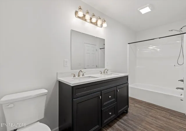Photo 4 of Single family home for sale at 3915 Meadow Ln, Chattanooga, TN 37406 | MLS# 1351897 | Listing updated on 2026-08-14