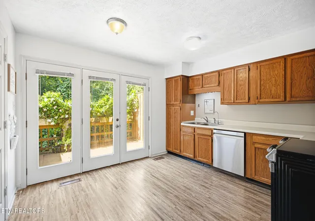Photo 3 of Condo for sale at 4031 NW Heather Ct Ave, Knoxville, TN 37919 | MLS# 1351410 | Listing updated on 2026-09-14